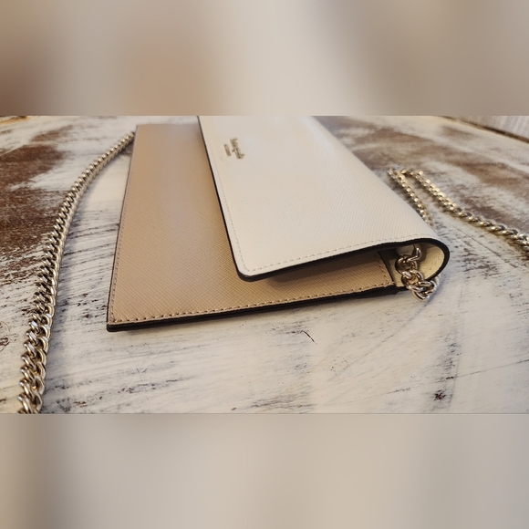 Like New Kate Spade Flap Crossbody - Picture 9 of 10